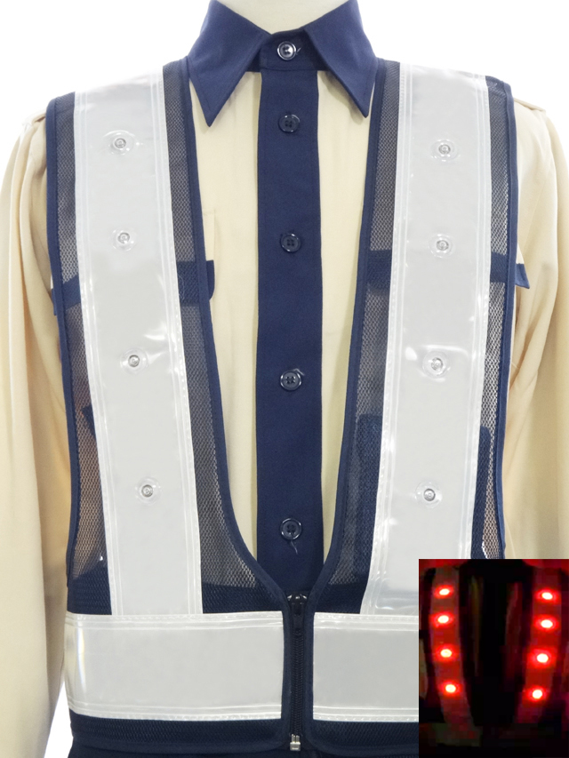 新型ファスナー式 超高輝度LEDベスト（前面）